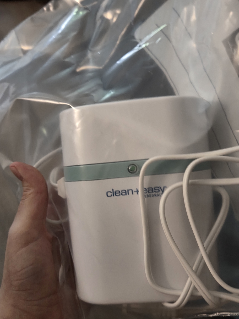 Clean + Easy Travel Self Wax Kit in White with Mint Trim